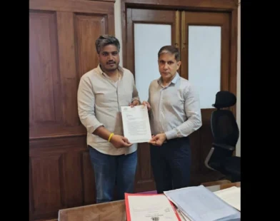 भाजप मुंबई कार्यालय भूखंडावर रोहित पवारांचा सवाल