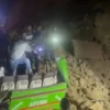 हिमाचल प्रदेश के बिलासपुर में भूस्खलन से बस दबने की घटना