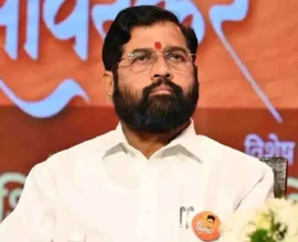 उपमुख्यमंत्री एकनाथ शिंदे मराठी भाषा गौरव सोहळ्यात बोलताना