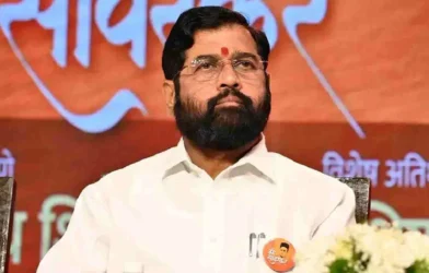 उपमुख्यमंत्री एकनाथ शिंदे मराठी भाषा गौरव सोहळ्यात बोलताना