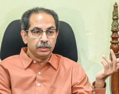 Uddhav Thackeray addressing media on Mumbai pollution issue