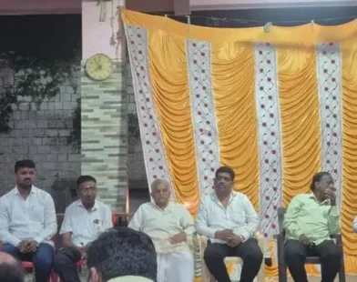 पंढरपूर सोनार समाजाची घोंगडी बैठक आणि भाजप समर्थन
