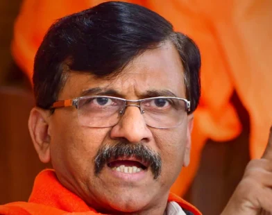 Sanjay Raut warns Shinde group of major political change